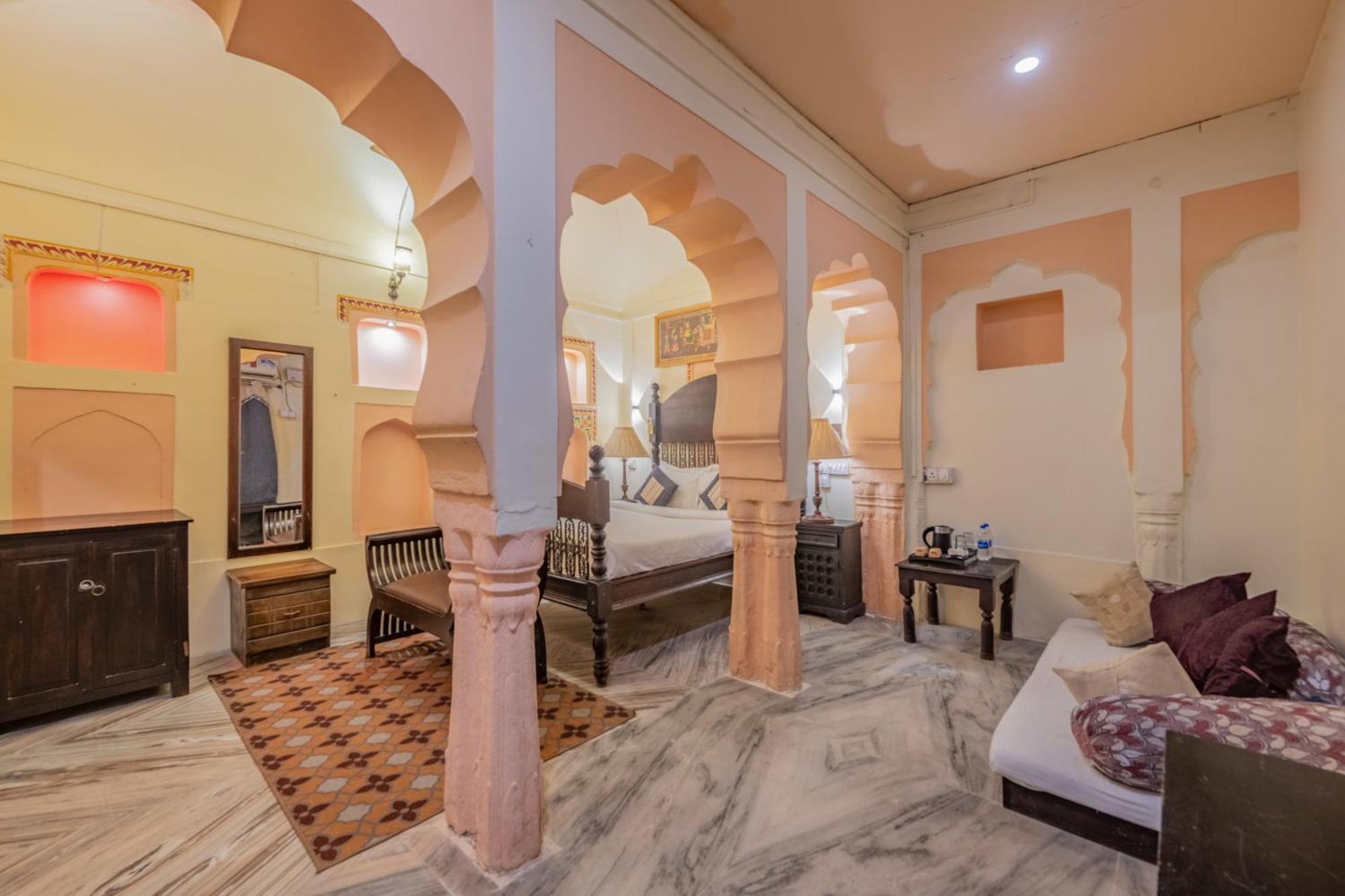 Hotel Shahi Palace Mandāwa Exterior photo